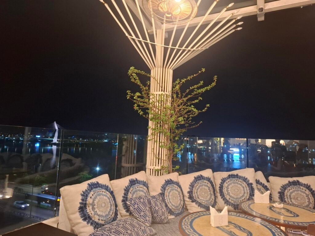 Abidjan-lacapitale-économique-de-la Côte-d’Ivoire-restaurants-plateau