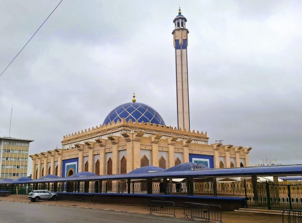 10 curiosités ivoiriennes à découvrir absolument-curiosite-5-population-religion