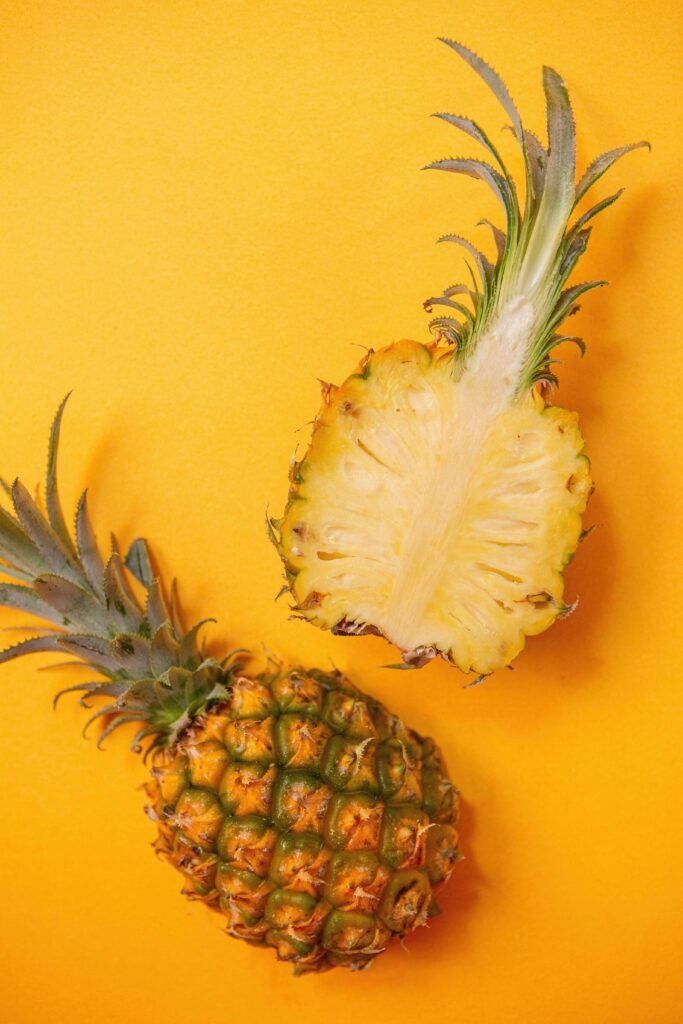 Jus-de-bissap-Recette-traditionnelle-préparation-et-variantes-ananas