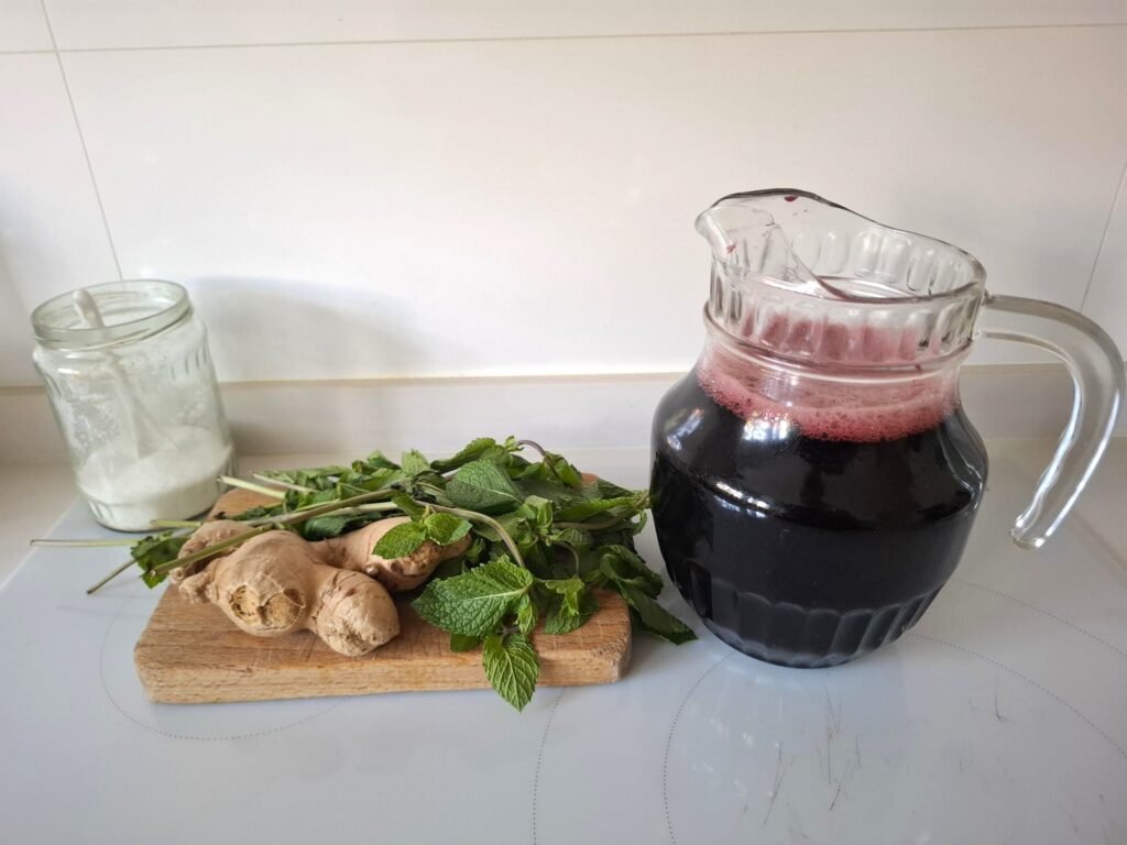 Jus-de-bissap-Recette-traditionnelle-préparation-et-variantes-astuces-pratiques