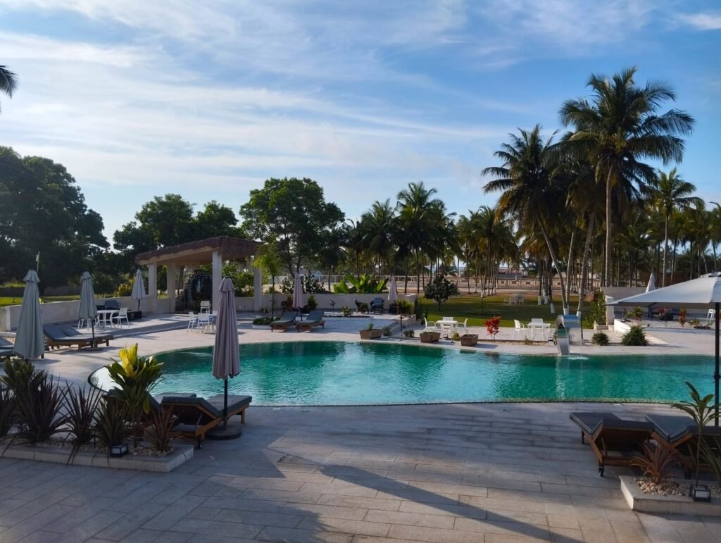 San-Pedro-Le-Guide-Ultime-pour-Tout Découvrir-enotel-beach