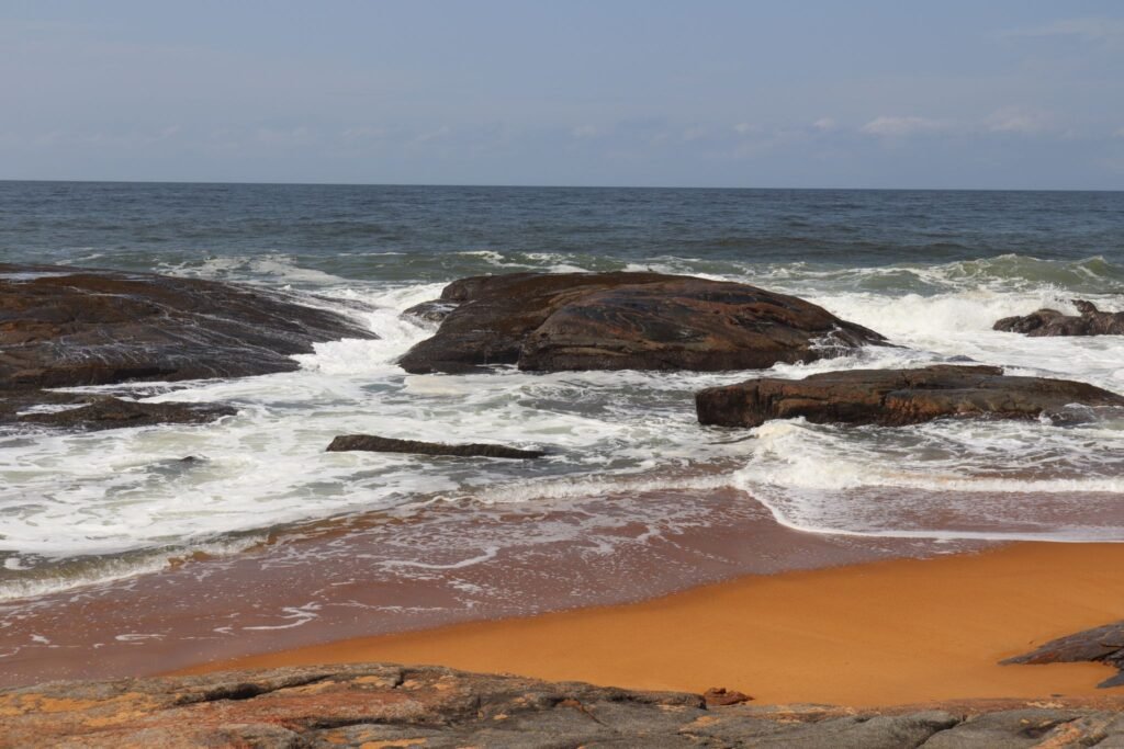 Grand-Béréby-Nature-sauvage-et-plages-secrètes-visiter-les-piscines-de-tabaoule